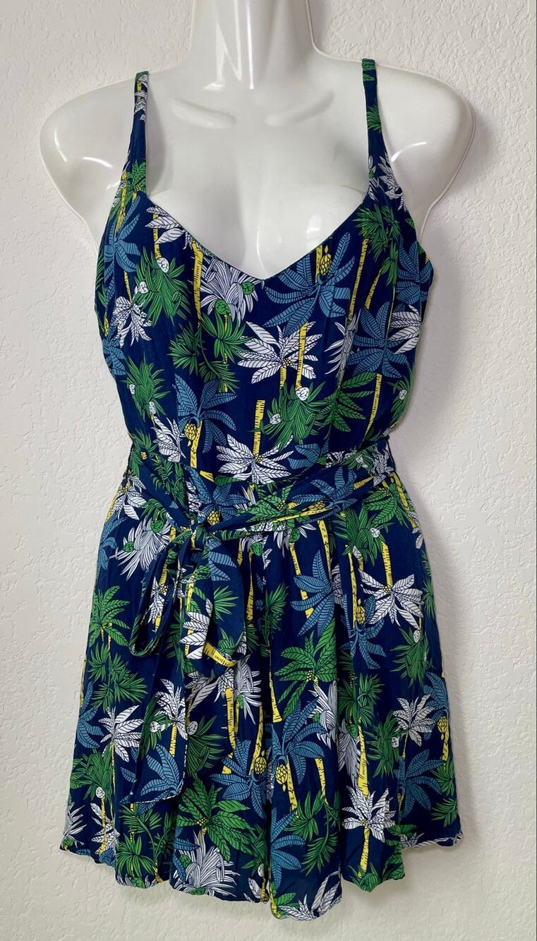 Collectif Retro Tropical Short Romper with Pockets & Adjustable Straps - Medium